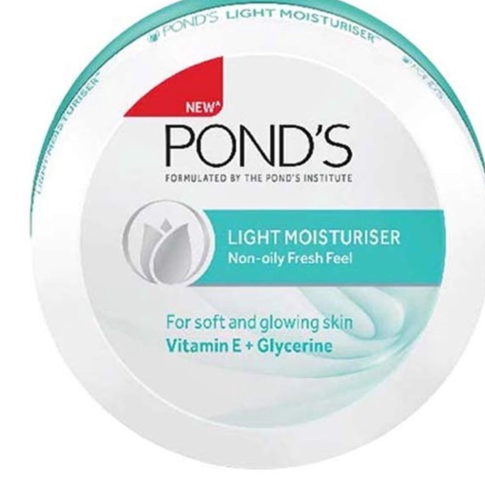 Pond’s cream light moisturizer Hydrating vitaminE+glycerine. 2.53fl oz